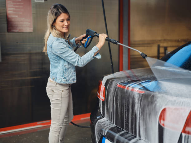 Best Roof Power Washing Services  in Carlton, OR